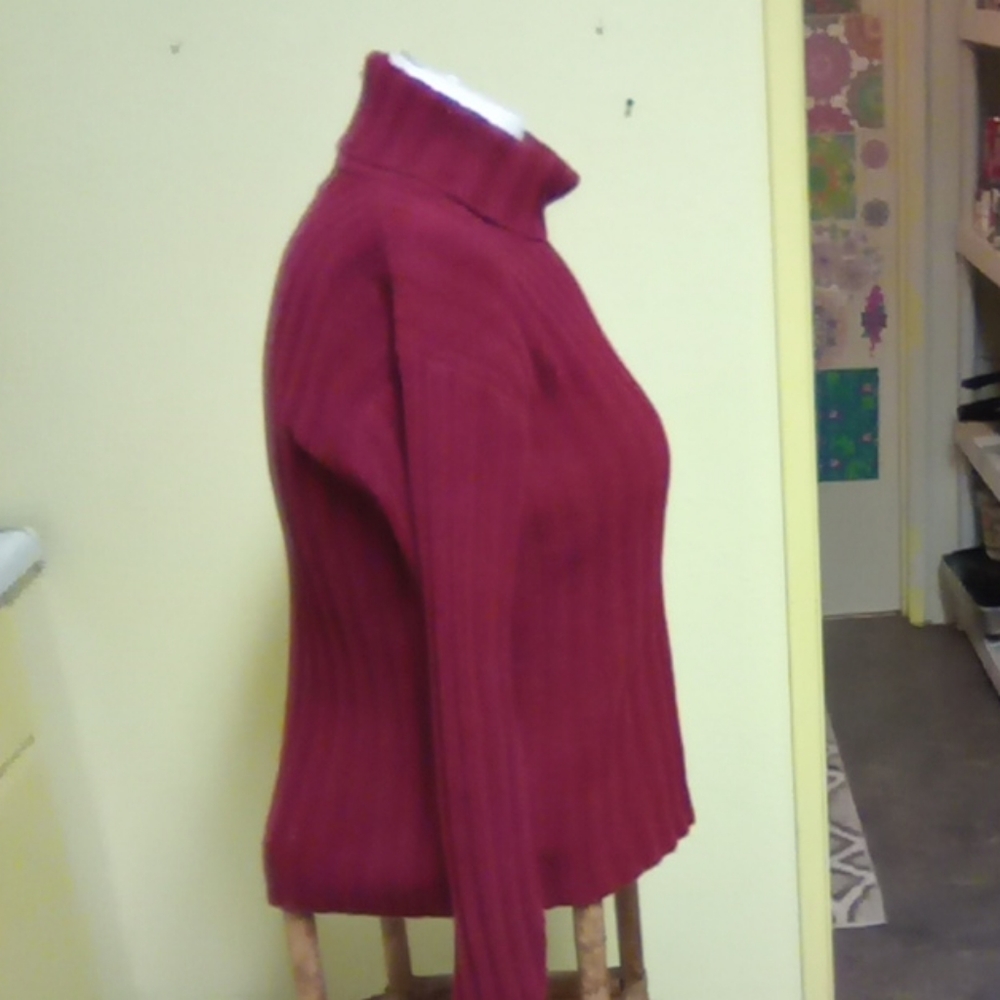 Sweater - Picture 2 of 3